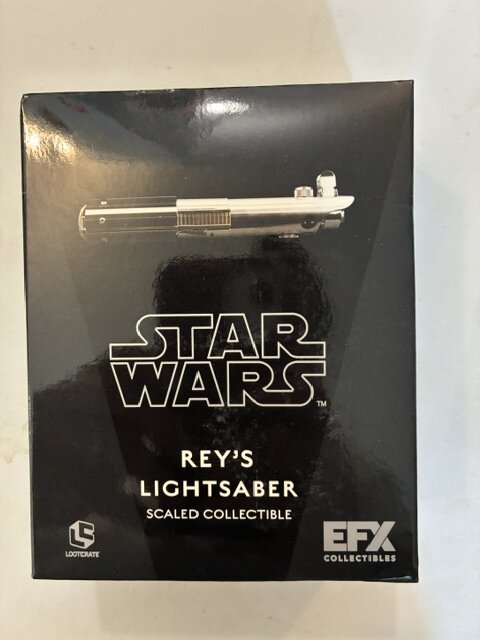 Star Wars Rey's Lightsaber .45 Scale Replica – EFX/Loot Crate